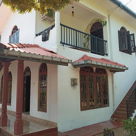 Tharul Home Бентота Екстериор снимка